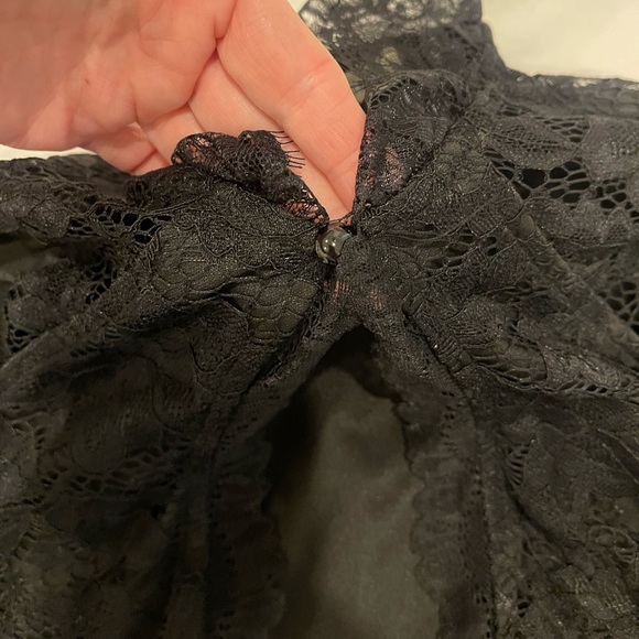 Ursime lace corset style blouse - Picture 9 of 12